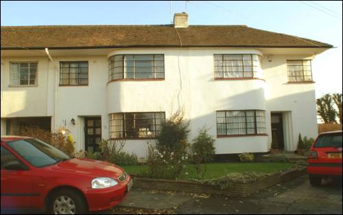 070-72 Ossulton Way